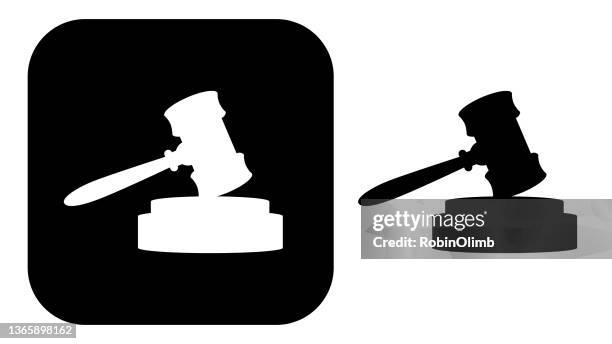 stockillustraties, clipart, cartoons en iconen met black and white judge gavel icons - voorzittershamer