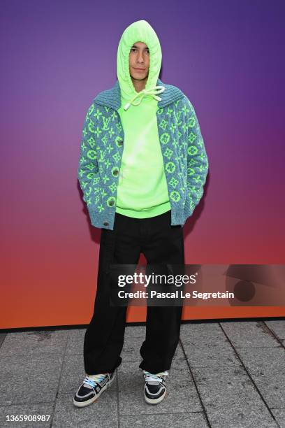 Evan Mock attends the Louis Vuitton Fall/Winter 2022/2023 show as part of Paris Fashion Week on January 20, 2022 in Paris, France.