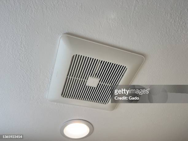 Vent fan installed in the ceiling of a domestic bathroom, Lafayette, California, January 20, 2022. Photo courtesy Tech Trends.