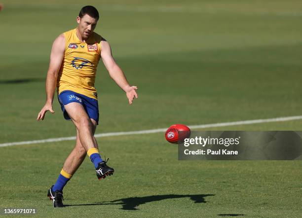 Jeremy McGovern in action during a West Coast Eagles AFL training session at Mineral Resources Park on January 21, 2022 in Perth, Australia.