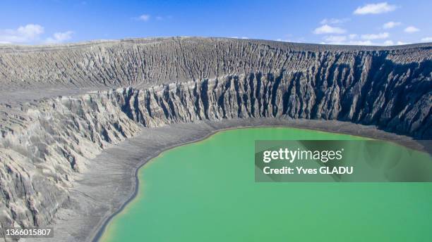 Vue aérienne du volcan Hunga Tonga le 20 aout 2018.