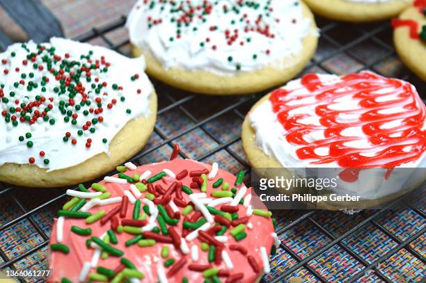 homemade cookies - sugar cookie stock pictures, royalty-free photos & images