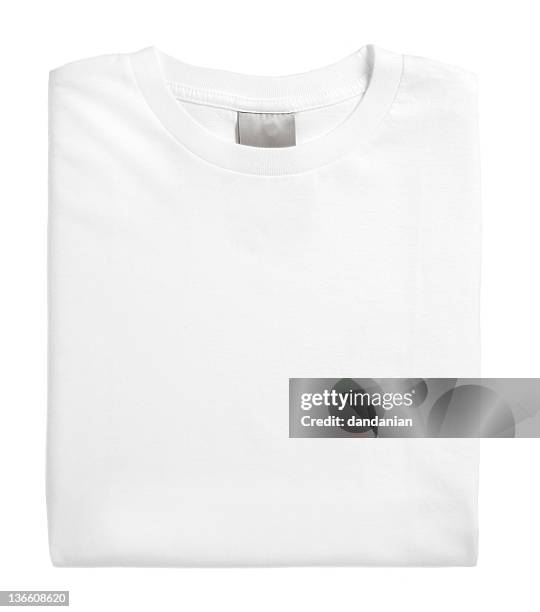 weiße gefaltete "-t-shirts - t-shirt stock-fotos und bilder