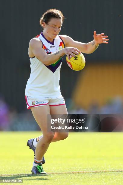 Kenynn Roux 19 Kelly Roux Stock Photos, High-Res Pictures, and Images - Getty Images