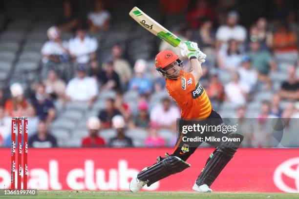 Josh Inglis of the Scorchers bats during the Men's Big Bash League match between the Perth Scorchers and the Sydney Sixers at Marvel Stadium, on...