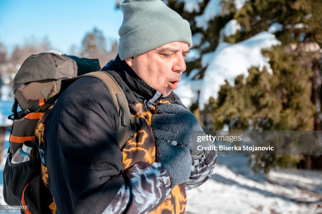 Heavy breathing and pain in chest in Winter walk