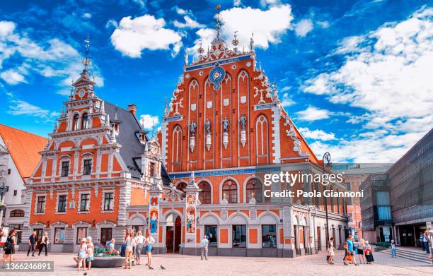 house of the blackheads in riga, latvia. original architecture. - riga latvia stock pictures, royalty-free photos & images