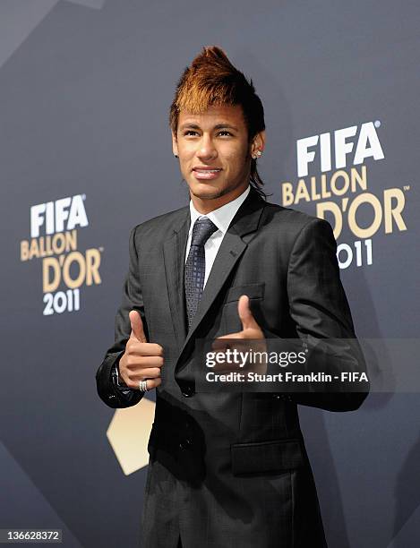 Neymar of Santos and Brazil arrives at the FIFA Ballon d'Or Gala 2011 at the Kongresshaus on January 09, 2012 in Zurich, Switzerland.