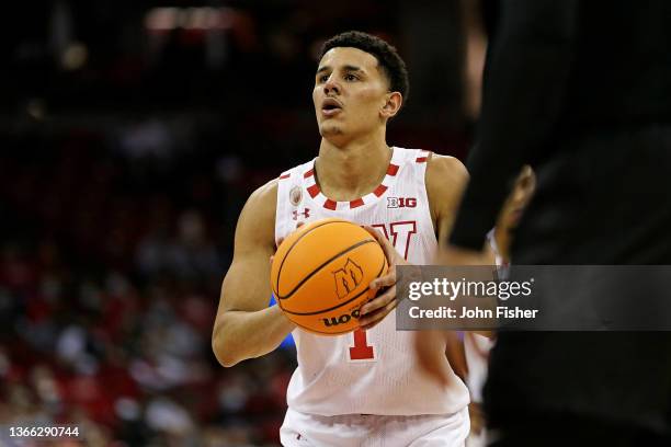 Johnny Davis of the Wisconsin Badgers shoots a free throw during the second half of the game against the Michigan State Spartans at Kohl Center on...