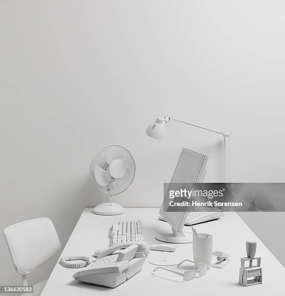 desktop in white office - black and white office stock pictures, royalty-free photos & images