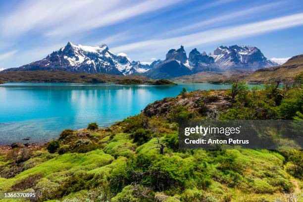 dramatis sunset in torres del paine national park, chile - lago pehoe imagens e fotografias de stock