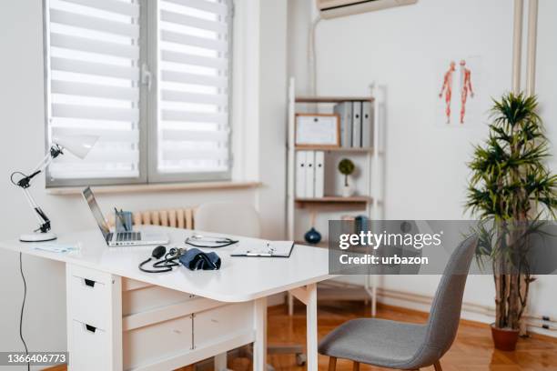 doctor's office - lameller bildbanksfoton och bilder