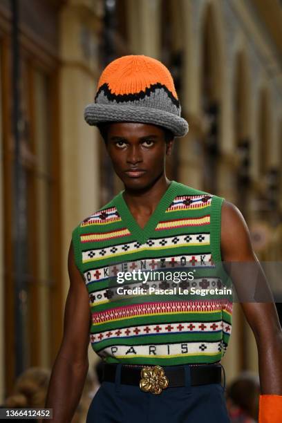 Model walks the runway during the Kenzo Menswear Fall/Winter 2022-2023 show as part of Paris Fashion Week on January 23, 2022 in Paris, France.