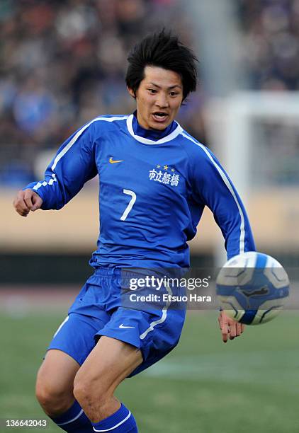 Masashi Ikebe of Funabashi Municipal in action during the 90th All Japan High School Soccer Championship Final match between Funabashi Municipal High...