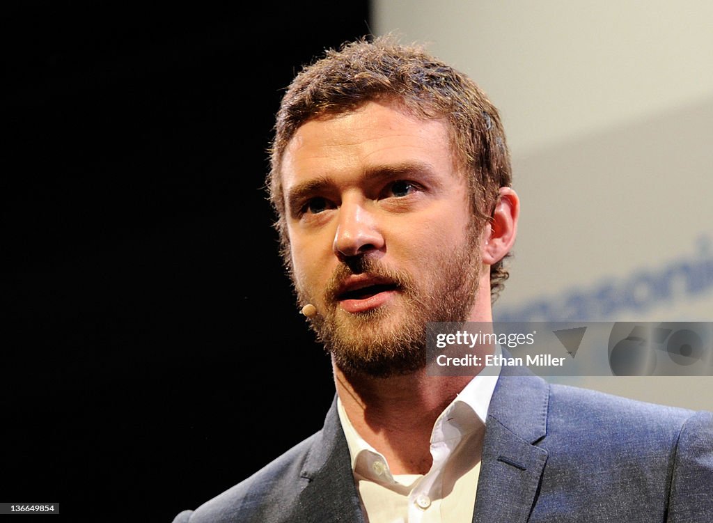 2012 Consumer Electronics Show Showcases Latest Technology Innovations