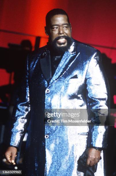 Barry White performs at Shoreline Amphitheatre on October 1, 1999 in Mountain View, California.