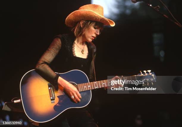 Lucinda Williams performs during Neil Young's Annual Bridge School benefit at Shoreline Amphitheatre on October 31, 1999 in Mountain View, California.