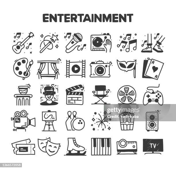 ilustraciones, imágenes clip art, dibujos animados e iconos de stock de juego de iconos de garabatos vectoriales dibujados a mano relacionados con el entretenimiento - film studio
