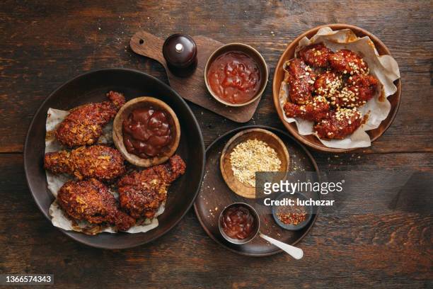 chinese-style barbecue chicken drumsticks - southern food stock pictures, royalty-free photos & images