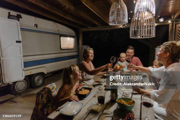 campervan family dinner - family caravan stock pictures, royalty-free photos & images