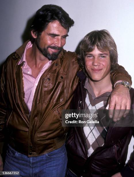 4 929 photos et images haute résolution de James Brolin Son