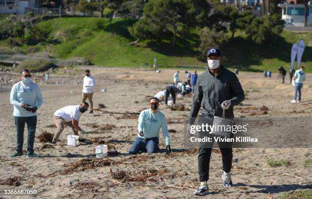 Chargers' Linebacker Uchenna Nwosu helps with beach cleanup at NFL, Pepsi Stronger Together and FORCE BLUE Restore Football Field-Sized Kelp Forest...