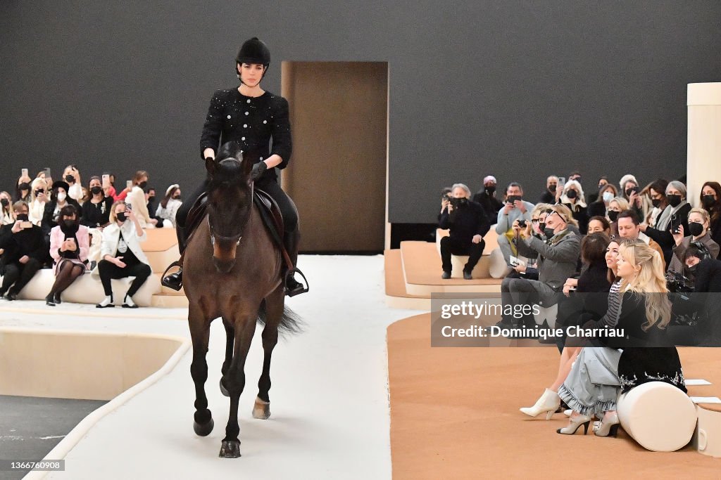 Chanel : Runway - Paris Fashion Week - Haute Couture Spring/Summer 2022