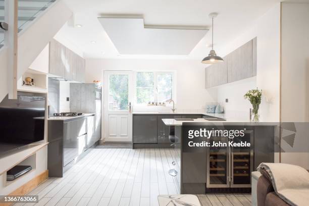 property interiors - tidy room stock pictures, royalty-free photos & images