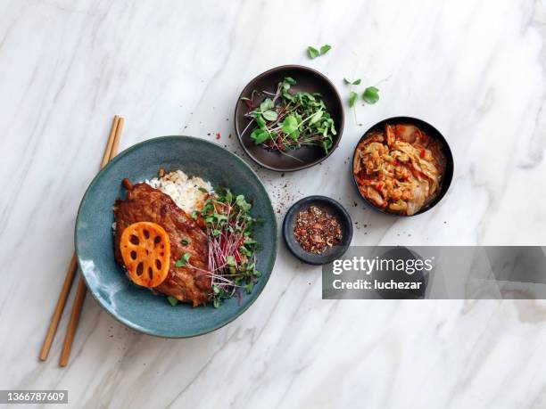 korean bbq pork ribs with rice - korean food stock pictures, royalty-free photos & images