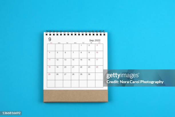 september 2022 calendar on blue background - september stock pictures, royalty-free photos & images