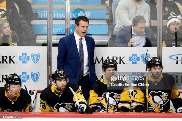 Pittsburgh Penguins head coach Mike Sullivanduring a game between the Pittsburgh Penguins and Ottawa Senators at PPG PAINTS Arena on January 20, 2022...
