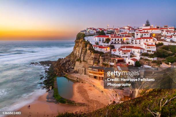 panorama of azenhas do mar - portugal sintra stock-fotos und bilder