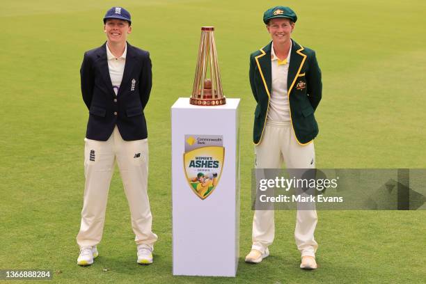 Captain of the England women's cricket team, Heather Knight and captain of the Australian women's cricket team, Meg Lanning pose for a photo with the...