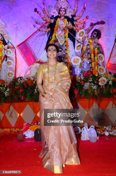 Kajol Devgn attends the North bombay sarbojanik durga Puja festivel on October 21,2012 in Mumbai, India.