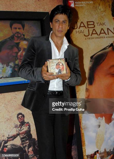 Shahrukh khan attends the launch of 'Jab Tak Hai Jaan' film music album on October 14,2012 in Mumbai, India.