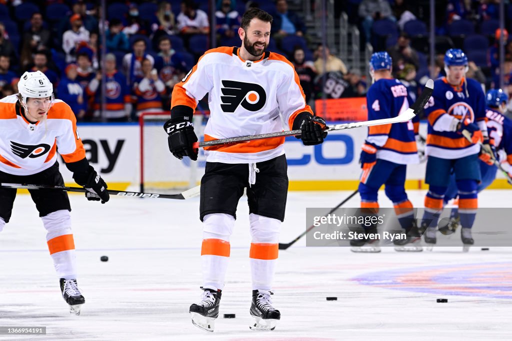 Philadelphia Flyers v New York Islanders