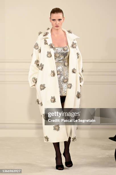 Lara Stone walks the runway during the Valentino Haute Couture Spring/Summer 2022 show as part of Paris Fashion Week on January 26, 2022 in Paris,...