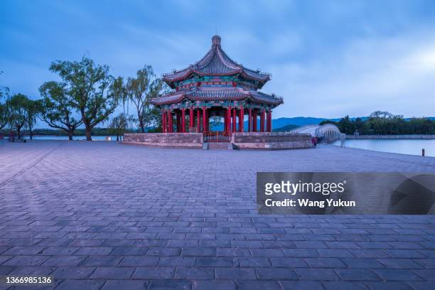 pavilion in the summer palace in beijing, china - summer palace beijing stock pictures, royalty-free photos & images