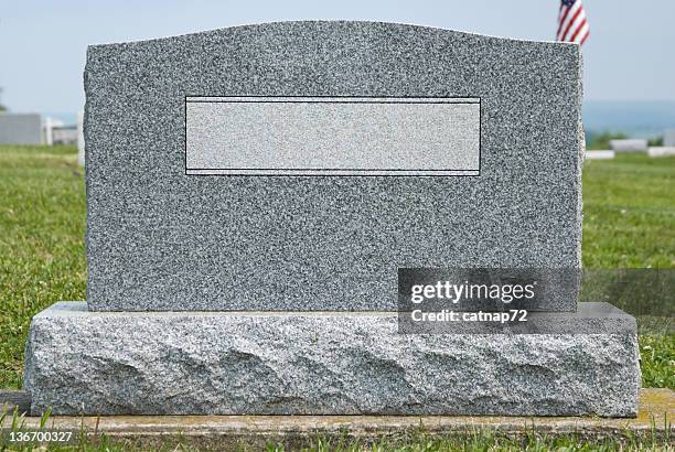 cemetery headstone with no name, new gray granite marker - grafsteen stockfoto's en -beelden