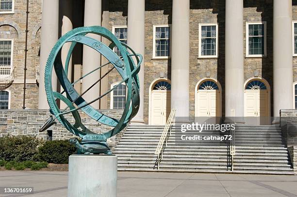 reloj de sol sobre penn state college campus - state college pennsylvania fotografías e imágenes de stock