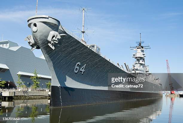 military battleship docked at norfolk, va, navy uss wisconsin - army base stock pictures, royalty-free photos & images