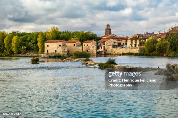 watermills on the douro river - zamora stock pictures, royalty-free photos & images