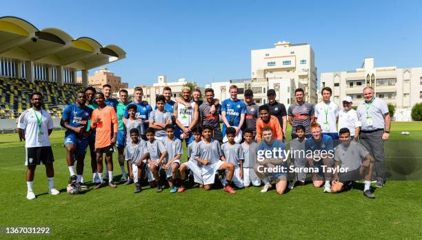 Newcastle players and staff seen L-R Allan Saint-Maximin, Joe Willock, Federico Fernández, Javier Manquillo, Emil Krafth, Paul Dummett, Joelinton,...