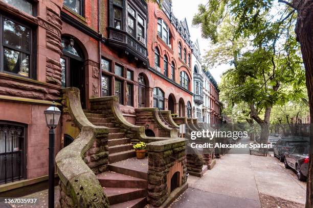 brownstone houses in park slope, brooklyn, new york city, usa - wide angle house stock pictures, royalty-free photos & images