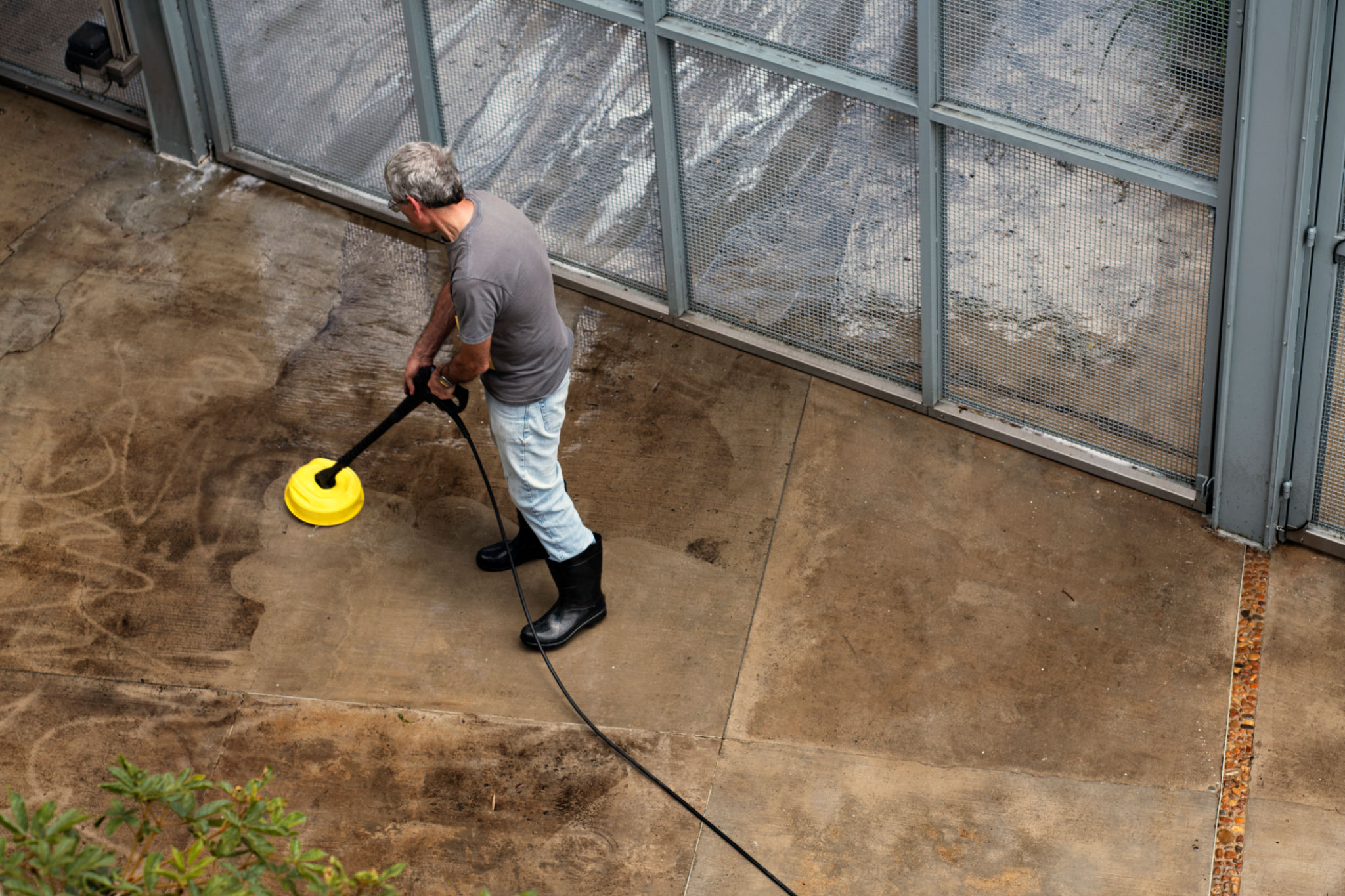 High Pressure Cleaning. High Pressure Cleaning.