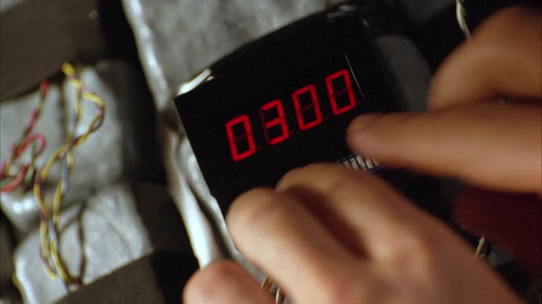 Close Timer 57 Plastic Egg Timer Stock Videos, Footage, & 4K Video Clips - Getty Images