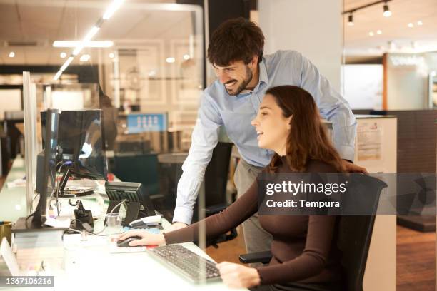 Only One In Office One On One Meeting Office Photos and Premium High Res Pictures - Getty ...