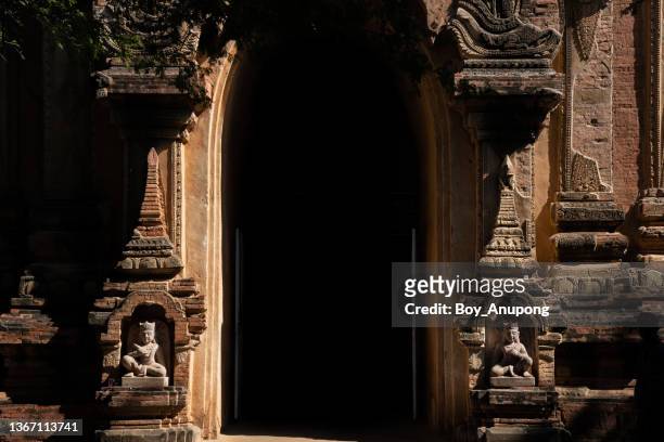 the beautiful and mystery detail of sulamani guphaya temple in bagan archeological zone of myanmar. - the ruins of civilization stockfoto's en -beelden