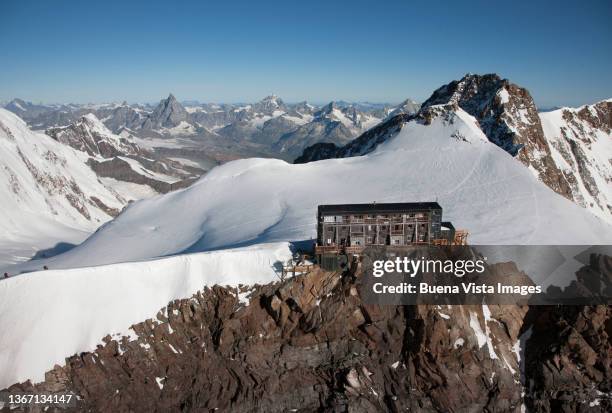 Hut Top Ridge Margherita Hut Photos and Premium High Res Pictures - Getty Images