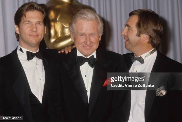 American actor Jeff Bridges with his father, American actor Lloyd Bridges , and brother, American actor Beau Bridge in the press room of the 61st...